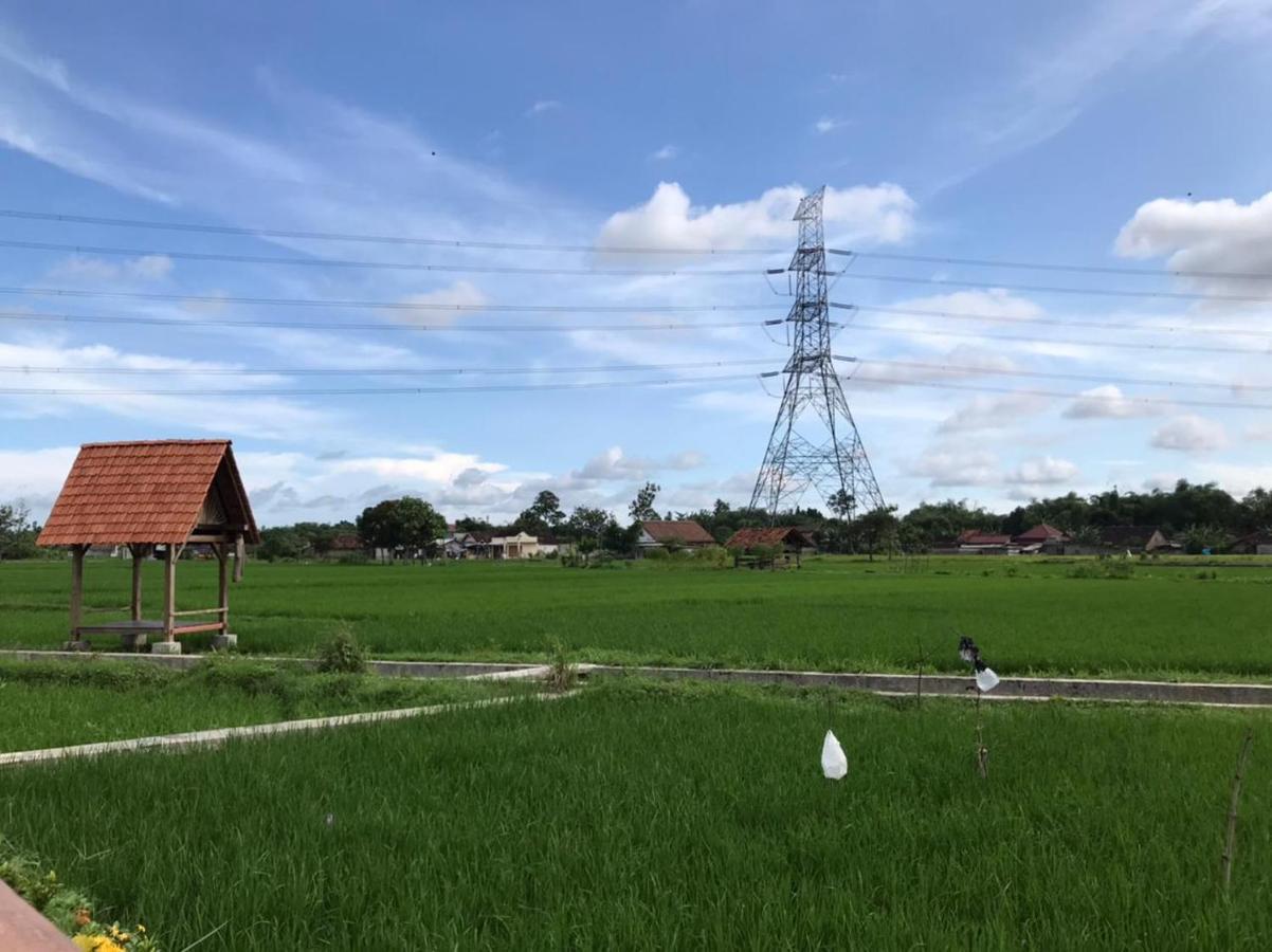 Legiyem Homestay Джокякарта Екстериор снимка