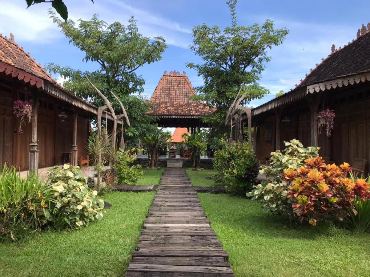 Legiyem Homestay Джокякарта Екстериор снимка
